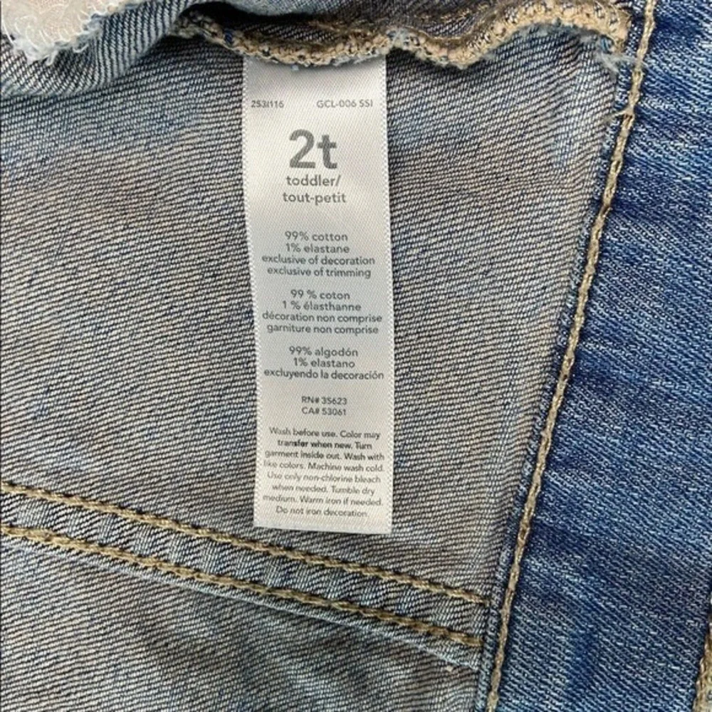 Carters Toddler Girls Blue Denim Jacket Red Heart Detail Size 2T Medium Wash‎